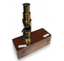 Microscope de voyage en laiton