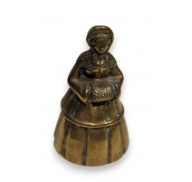 Cloche Dame à la crinoline en bronze