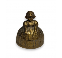 Cloche Dame à la crinoline en bronze