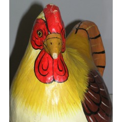 Sculpture \"Poule\", en papier maché.