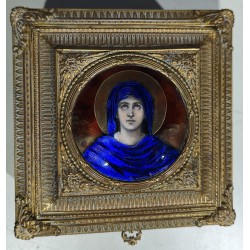 Boite carrée en laiton décor émaillé \"La vièrge\"