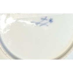 Bol et sous-tasse, en porcelaine de Meissen.