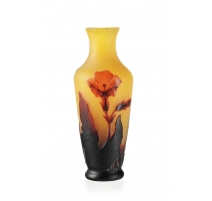 Petit vase balustre rouge et orange signé DAUM