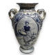 Vase à anses "Retour de pêche" en faïence de Delft