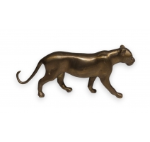 Lionne en bronze