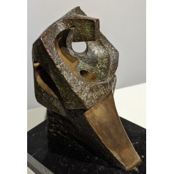 Bronze \"Personnage assis\" signé SOLANO