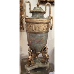  Vase avec couvercle en onyx sur  Moinat SA  - Antiquités décoration