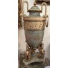  Vase avec couvercle en onyx sur  Moinat SA  - Antiquités décoration