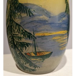 Vase en verre peint "Paysage" signé LEG