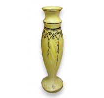 Vase en verre peint "Art Nouveau" signé LEG