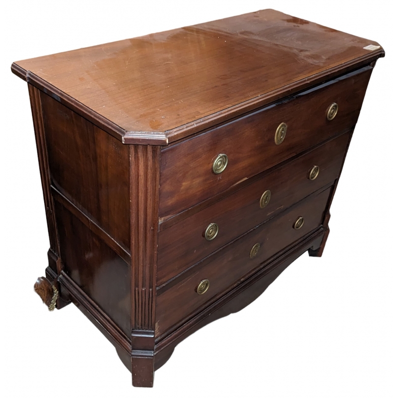 Commode transformée avec 3 tiroirs.