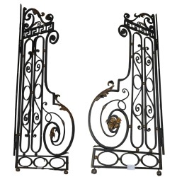  Paire de grilles en fer forgé sur  Moinat SA  - Antiquités décoration