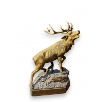 Grand cerf en bois sculpté de Brienz