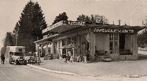 Maison Moinat a été fondée en 1920